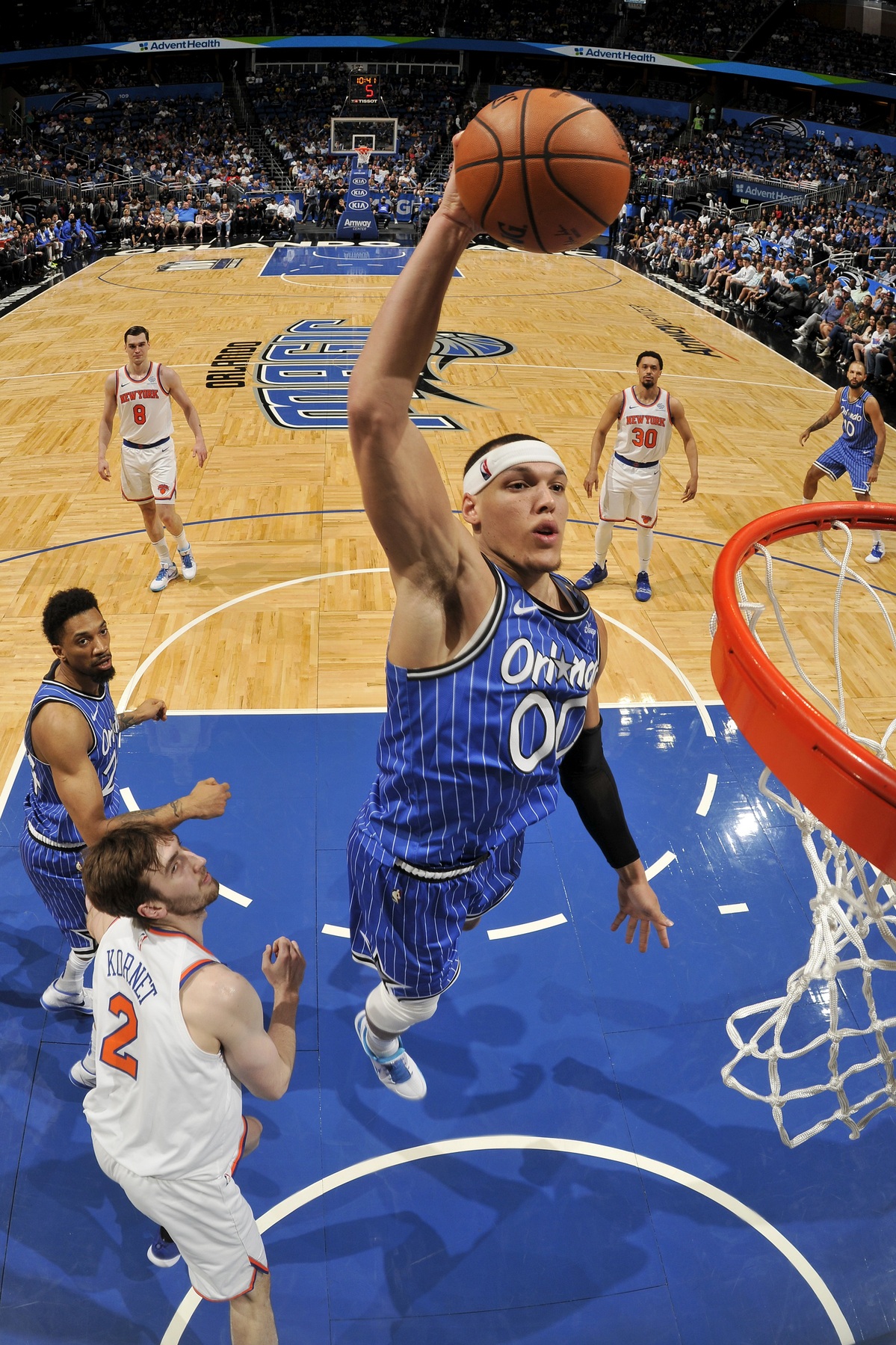 当年巴萨低 当年巴萨低