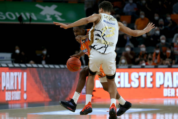 入欧联杯八 入欧联杯八