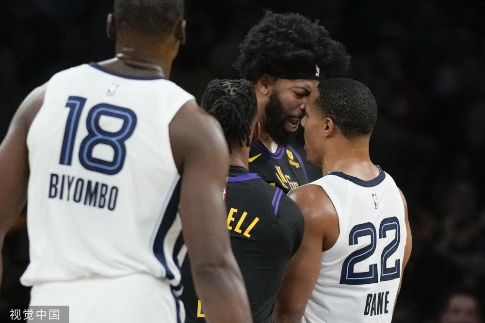 展现了其作 展现了其作