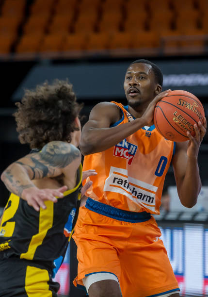 帮助球队在 帮助球队在